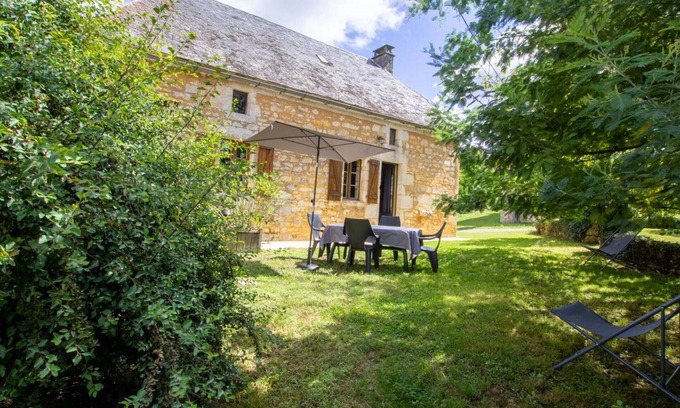 Borreze Cabaña | Casa típica del Périgord con jardín, WiFi y mascotas bienvenidas
