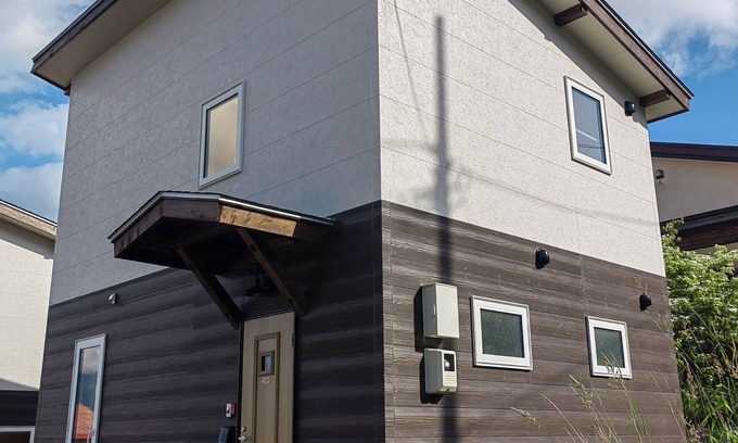 Nakafurano Cabaña | Charming 2-bedroom cottage in awesome 中富良野町 with WiFi, AC
