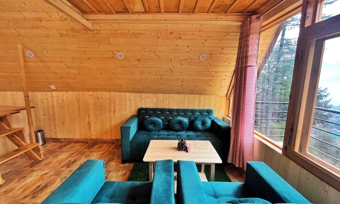 Jibhi Cabaña | Charming 2-bedroom cottage in brilliant Jibhi with WiFi