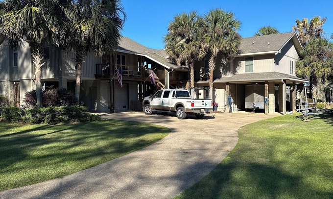 Fairhope Apartamento | Charming 2-bedroom Fish River view upstairs apartment in wonderful Fairhope AL
