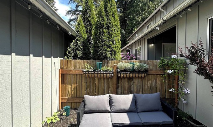 East Olympia Casa | Charming 2-bedroom forest escape townhome in Olympia, WA