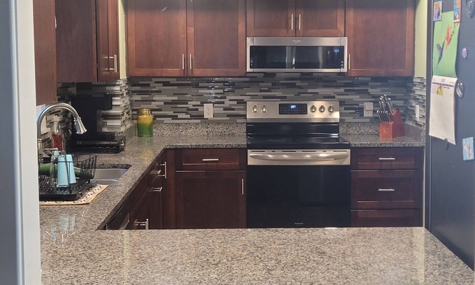 Bennington Casa | Charming 2-bedroom house in wonderful Bennington with WiFi, AC And More!