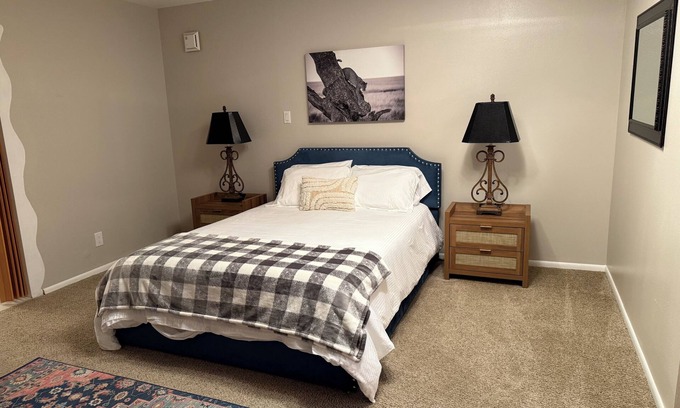Espanola Casa | Charming 2-bedroom house with WiFi, AC in enchanting Santa Cruz