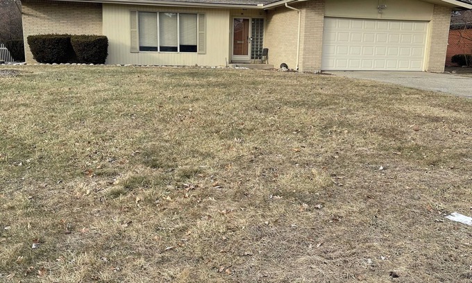 Southfield Casa | Charming 2-bedroom house with AC, WiFi in vibrant Southfield2car