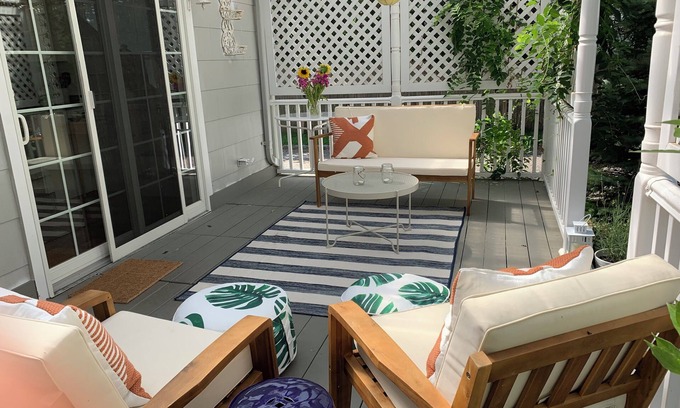 Greenport Casa | Charming 2-bedroom house in Greenport. Walk to a vineyard and 67 Steps Beach