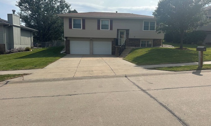 Papillion Casa | Charming 2-bedroom house in peaceful Papillion with AC
