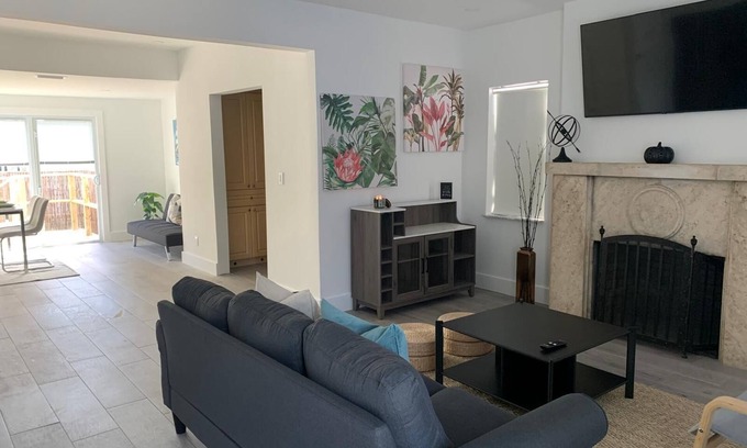 Flagami Casa | Charming 2-Bedroom Home in Prime Miami Location