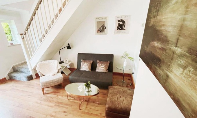 Buckingham Casa | Charming 2-bedroom House near Bourton Park in Buckingham
