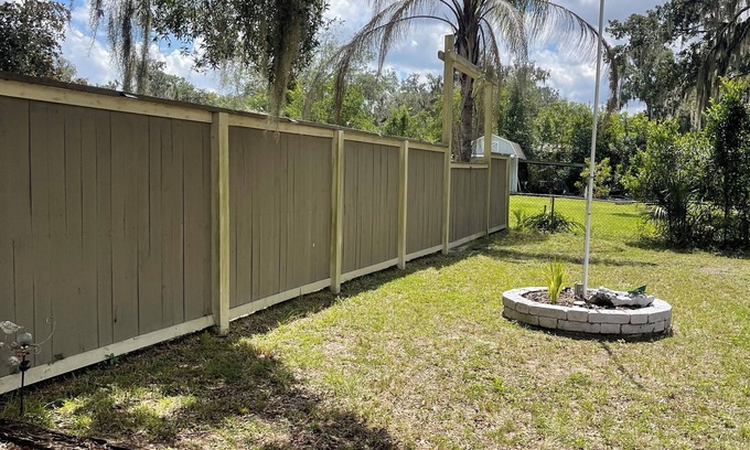 Hernando Casa | Charming 2-bedroom house in peaceful Hernando with AC