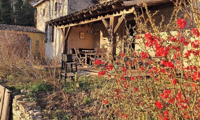 Sagelat Casa | Charming 2-bedroom house in amazing Sagelat with WiFi