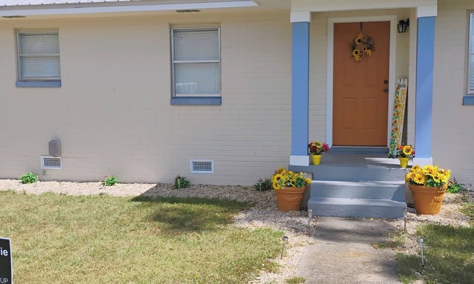 Chipley Casa | Charming 2-bedroom house in welcoming Chipley Florida