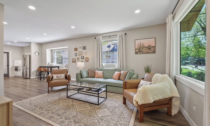 Cliff - Cannon Casa | Charming 2-bedroom house in enchanting Spokane with AC, WiFi