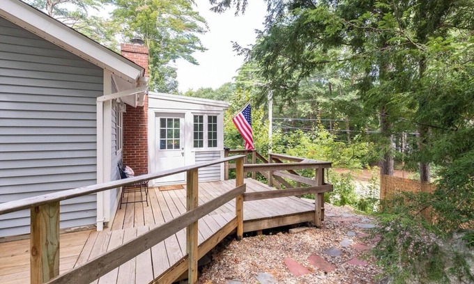 Alton Bay Casa | Charming 2-bedroom house with WiFi and W/D in Alton Bay-10 min to Gunstock