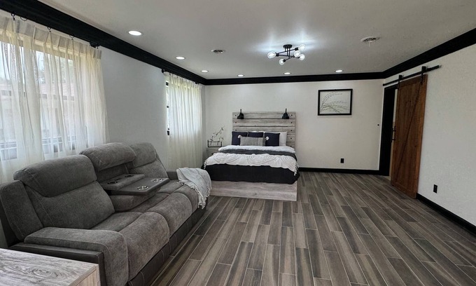 Dalton Casa | Charming 2-bedroom house with WiFi, AC in Dalton