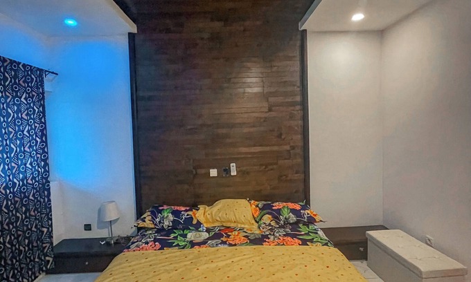 Lome Casa | Charming 2-bedroom house with WiFi, AC in lovely Lomé