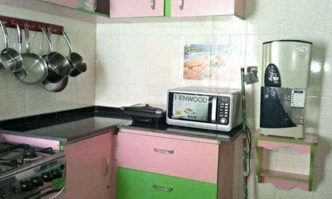 Ota Casa | Charming 2-bedroom house with WiFi, AC, Parking in serene Ota winners chapel