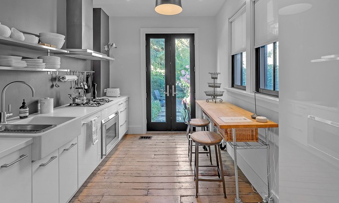 Riverside Casa | Charming 2-Bedroom Leslieville Gem with Private Backyard and More!