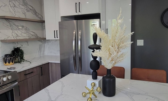 Uniondale Apartamento | Charming 2-bedroom rental centrally located