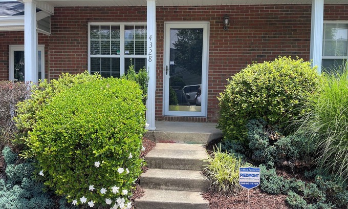 Greensboro Casa | Charming 2-bedroom townhome with AC, WiFi in lovely Greensboro