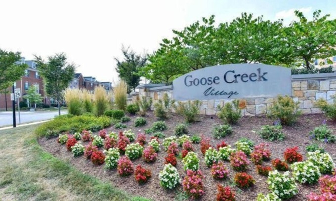 Ashburn Casa | Charming 2-bedroom townhome in nice Ashburn