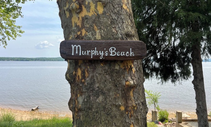Charlestown Cabaña | Charming 2-bedroom cottage at Murphy's Beach in lovely Charlestown Maryland