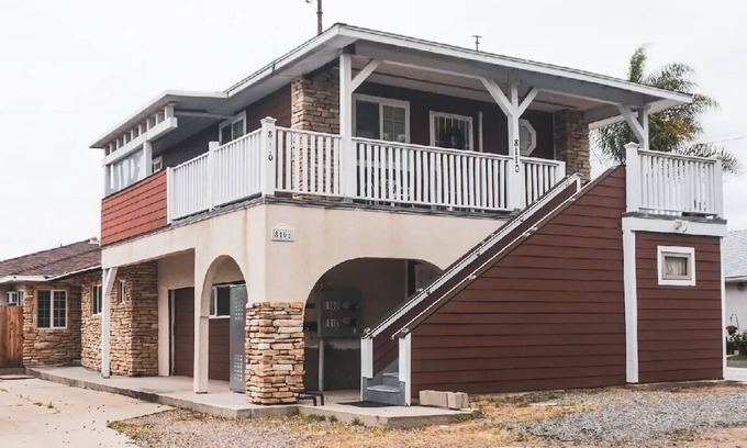 Lemon Grove Casa | Charming 2-bedroom house with WiFi, AC home with hotel amenities