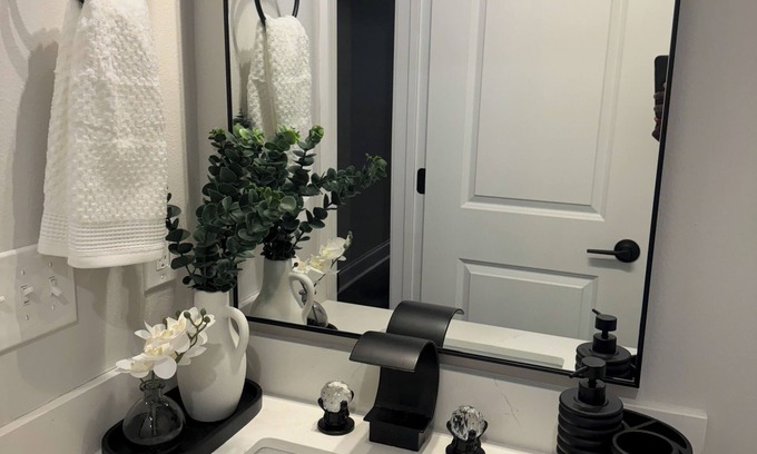 Fillmore Casa | Charming 2-Bedroom Getaway in Gentilly, New Orleans