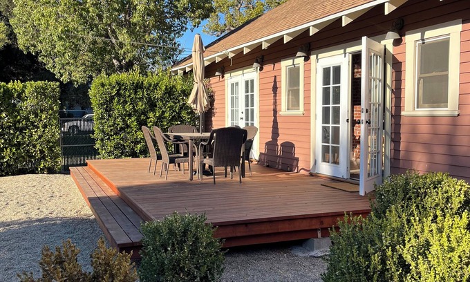 Santa Paula Casa | Charming 2-bedroom bungalow in Santa Paula with WiFi, AC