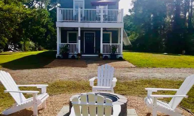 Windmill Point Casa | Charming 2-bedroom house on the Chesapeake Bay