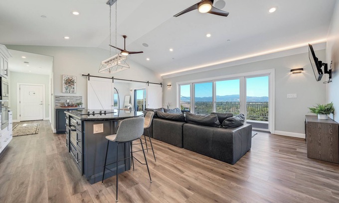Vichy Springs Villa | Charming 2-bedroom Villa w/The best view in Napa - Month long stays