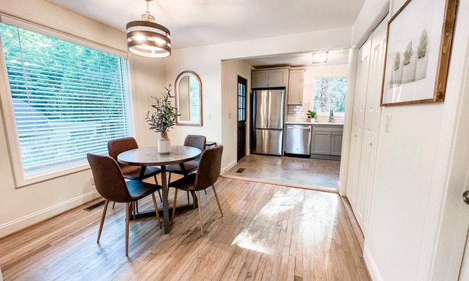 Homewood Casa | Charming 2 BR Townhome in the Heart of Homewood