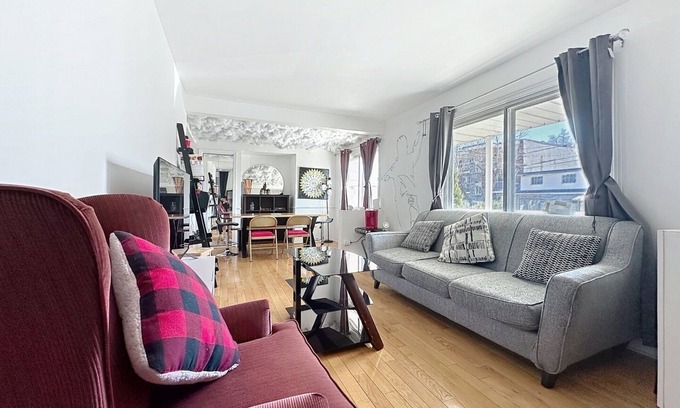 Pont-Viau Apartamento | Charming 2-room apartment – ​​Close to the Metro