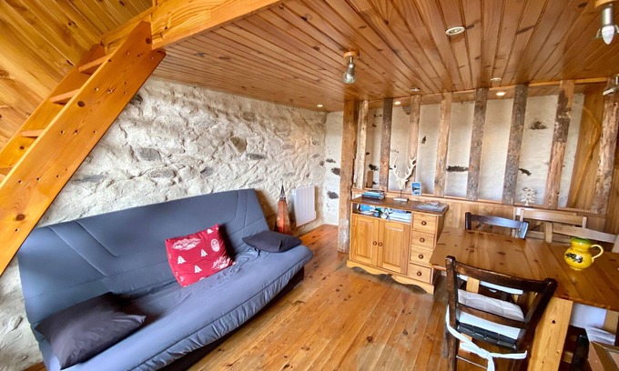 Real Casa | Casa acogedora de 2 plantas para 4 personas, cerca de pistas y servicios