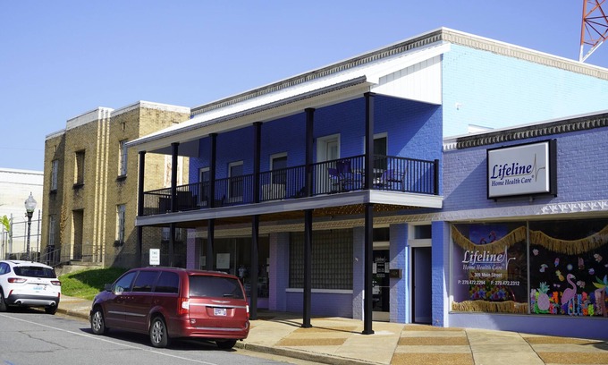Fulton Apartamento | Charming 2BR/2BA Downtown Fulton – Stylish Balcony & Modern Southern Vibes