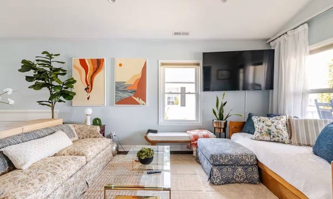 South Belmont Casa | Charming 2BR, 2BA home in Belmont, steps from Stowe Manor and Downtown!