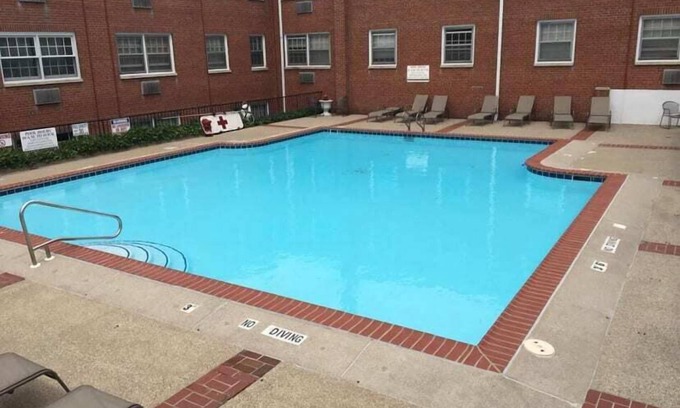 Grand Rapids Apartamento | Manopla | Heritage Hill | Refinado 2 BR