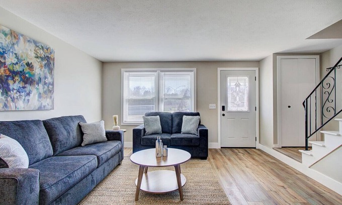 North Canton Apartamento | Charming 2BR Apt | Close to Local Attractions