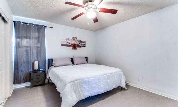 Fort Worth Casa | Charming 2BR Duplex | Mins to DT