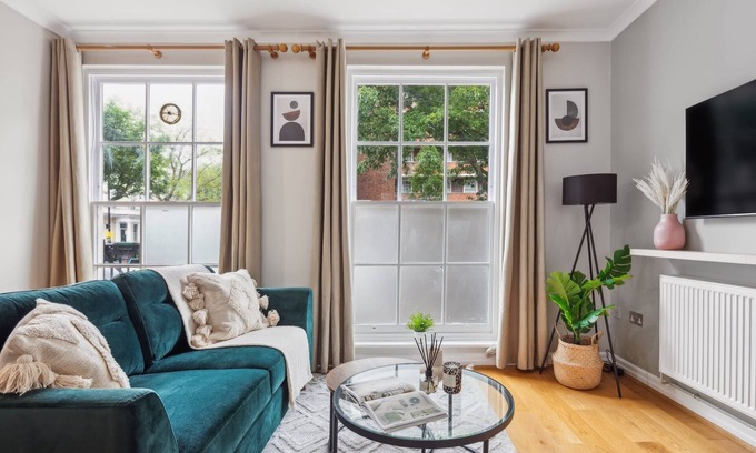 Pimlico Apartamento | Charming 2BR in London's Westminster
