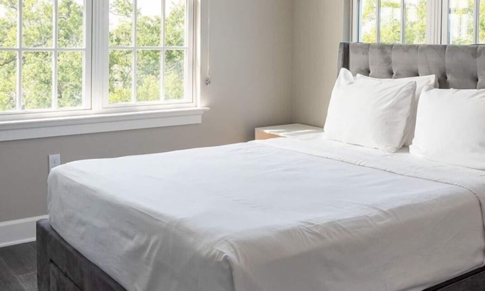 New Orleans Hotel | Charming 2BR Oasis Close to New Orleans Hotspots