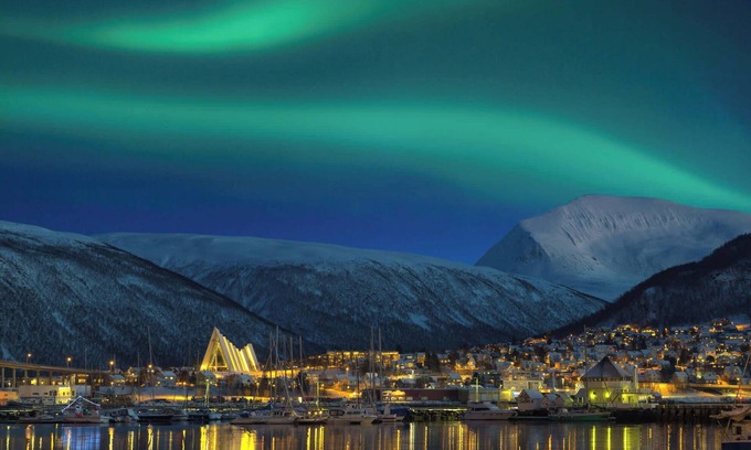 Tromso Apartamento | Charming 2BR Tromso Home Wi-Fi & heater