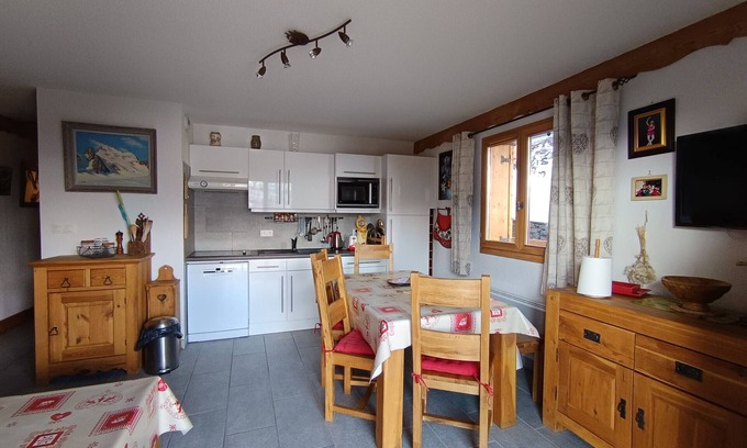 Montgenevre Apartamento | Apartamento cómodo para 8, gran terraza, jardín, mascotas bienvenidas