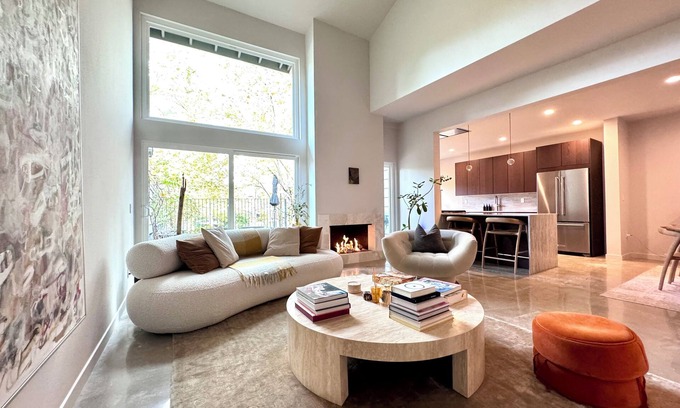 Thousand Oaks Casa | Charming 3-bdrm house, with gorgeous deck in Westlake Village