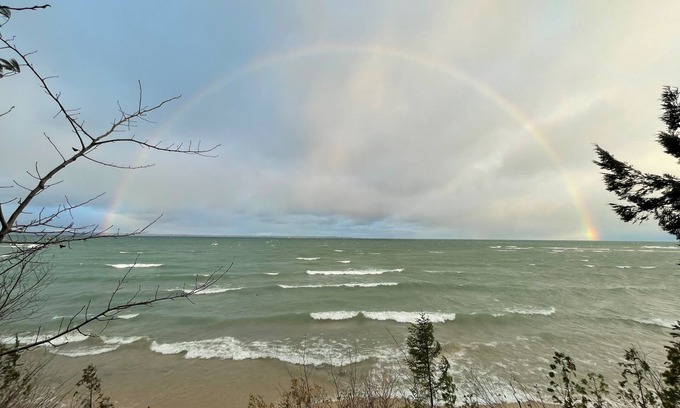 Ellsworth Casa | Charming 3 bed/bath home direct lake MI access and 10 min to Torch Lake