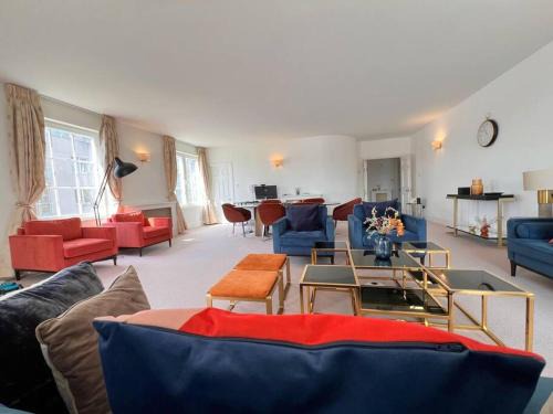 Chelsea Harbour Apartamento | Charming 3 Bed Luxury Flat in Central London