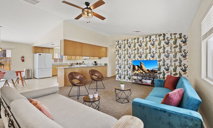 Twentynine Palms Casa | Charming 3-bed, Hot Tub 5 mins to Joshua Tree NP
