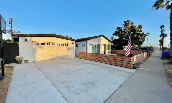 Imperial Beach Casa | Charming 3-bedroom house with WiFi and fenced in back yard with firepit.
