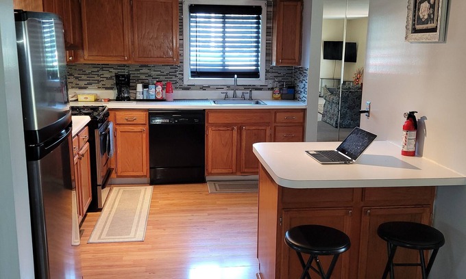 Niagara Falls Casa | Charming 3-bedrooms, 2 full baths home