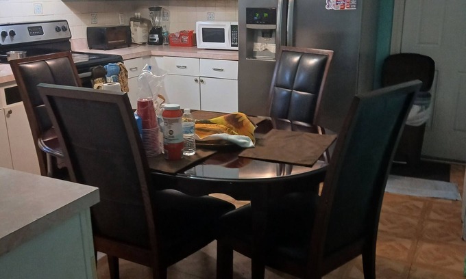 St. Petersburg - Clearwater Casa | Charming 3-bedroom house in delightful St. Petersburg with AC