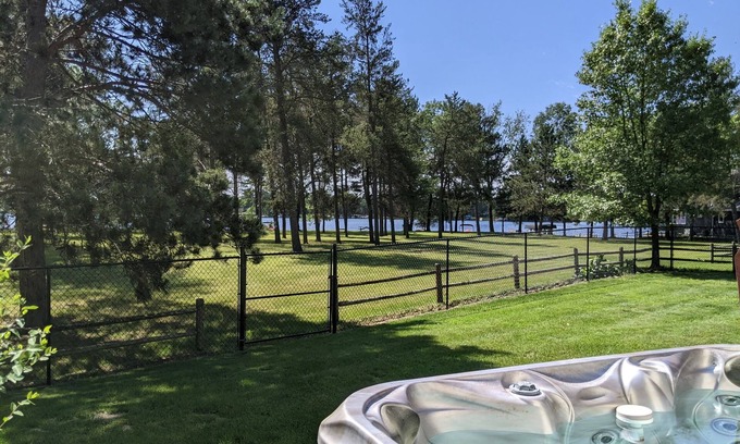 Nekoosa Casa | Charming 3-bedroom at Lake Camelot